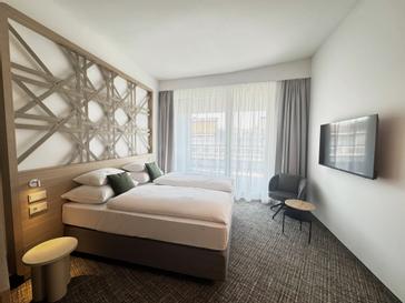 ARCOTEL AQ Wien | Wien | Modern deluxe room with stylish design at ARCOTEL AQ in Vienna.