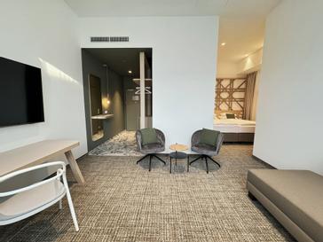 ARCOTEL AQ Wien | Wien | Exclusive Junior Suite at ARCOTEL AQ Hotel featuring elegant design.